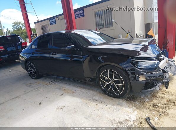W1KZF8DB8MA898899 2021 MERCEDES-BENZ E-CLASS Черный Вид задней части салона