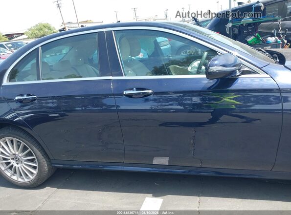 W1KZF8DBXNB071045 2022 MERCEDES-BENZ E-CLASS Синий Панорамный вид салона 360°