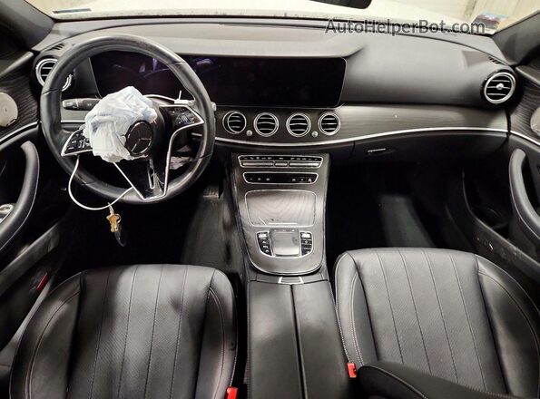W1KZF8EB2PB109739 2023 MERCEDES-BENZ E Белый Вид панели приборов