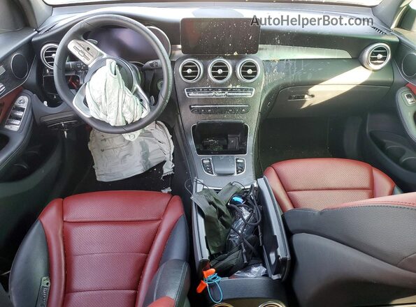 W1N0G8EB2MF867657 2021 MERCEDES-BENZ GLC-CLASS Белый Вид панели приборов