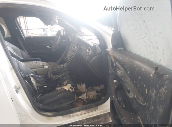 W1N0G8EB3LF779893 2020 MERCEDES-BENZ GLC 300 White Front interior view