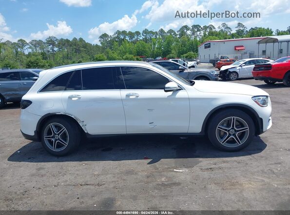 W1N0G8EB6LF817181 2020 MERCEDES-BENZ GLC 300 White Rear interior view