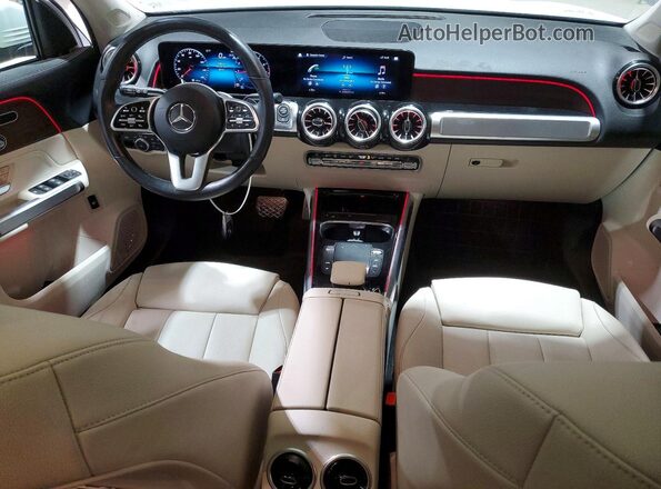 W1N4M4HB2PW325610 2023 MERCEDES-BENZ GLB-CLASS Белый Вид панели приборов
