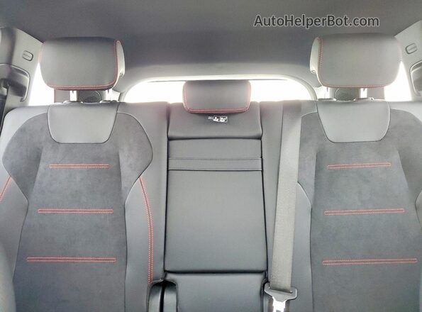 W1N9M0CB5RN096015 2024 MERCEDES-BENZ EQB Black Widok tylnych siedzeń