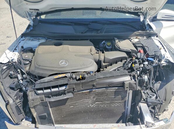 W1NTG4EB5LU030675 2020 MERCEDES-BENZ GLA White Vista interior trasera