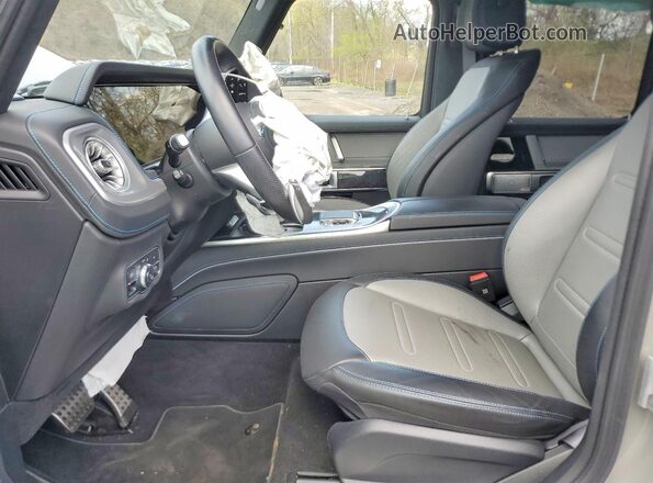 W1NWM0AB9SX028686 2025 MERCEDES-BENZ G-CLASS Серый Вид салона спереди