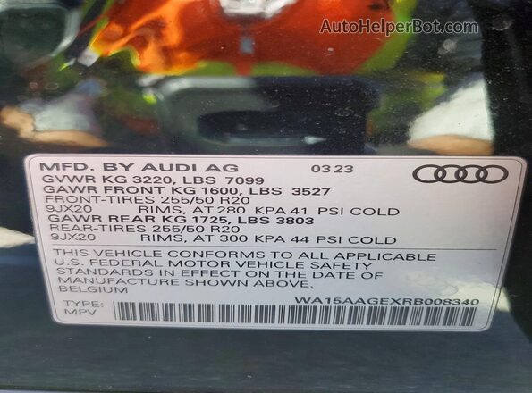 WA15AAGEXRB008340 2024 AUDI Q8 Black Widok komory silnika