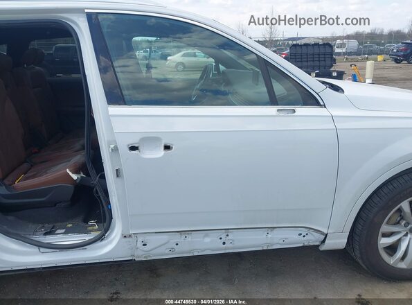 WA1AAAF73KD007736 2019 AUDI Q7 White Widok z przodu