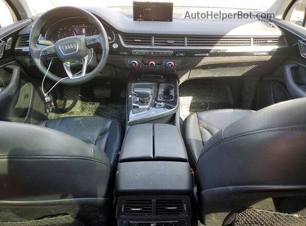 WA1AAAF78KD010325 2019 AUDI Q7 Gray Вид панелі приладів