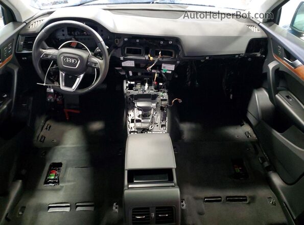WA1AAAFY6M2109149 2021 AUDI Q5 Gray Widok deski rozdzielczej