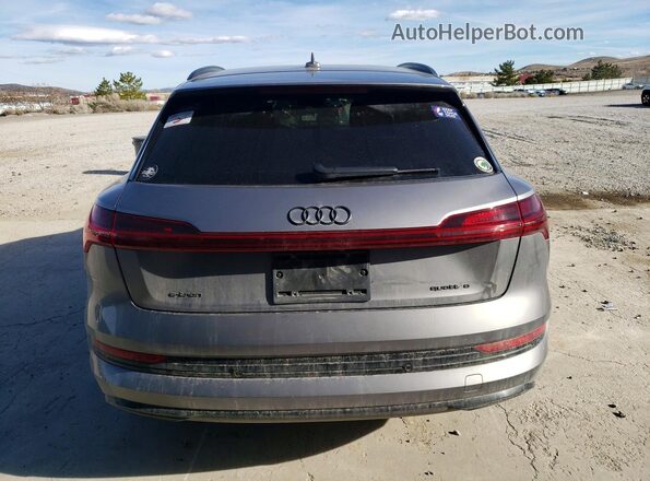 WA1AAAGE3NB013985 2022 AUDI E-TRON Gray Vista trasera