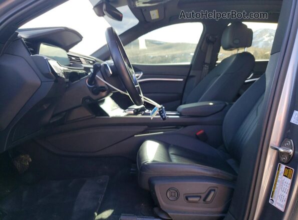 WA1AAAGE3NB013985 2022 AUDI E-TRON Gray Vista interior delantera