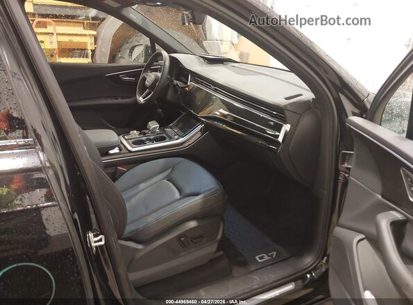 WA1ACBF72SD032532 2025 AUDI Q7 Черный Вид салона спереди