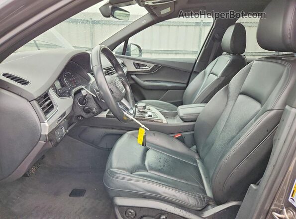 WA1AHAF75KD034402 2019 AUDI Q7 Gray Вид салону спереду