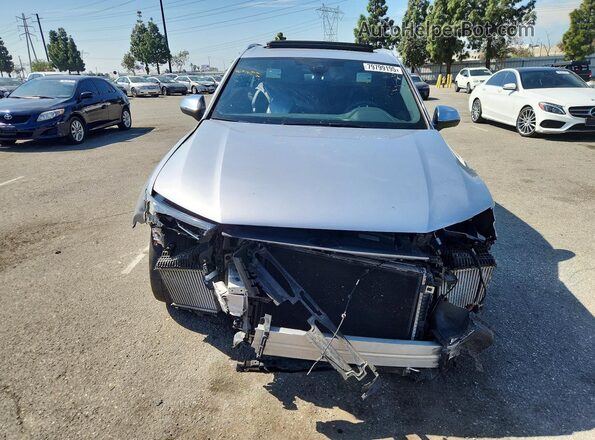 WA1AWAF7XLD013276 2020 AUDI SQ7 Silver Widok z przodu