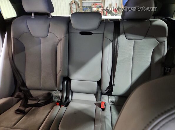 WA1B4AFY5R2052283 2024 AUDI SQ5 Gray Հետևի նստատեղերի տեսք