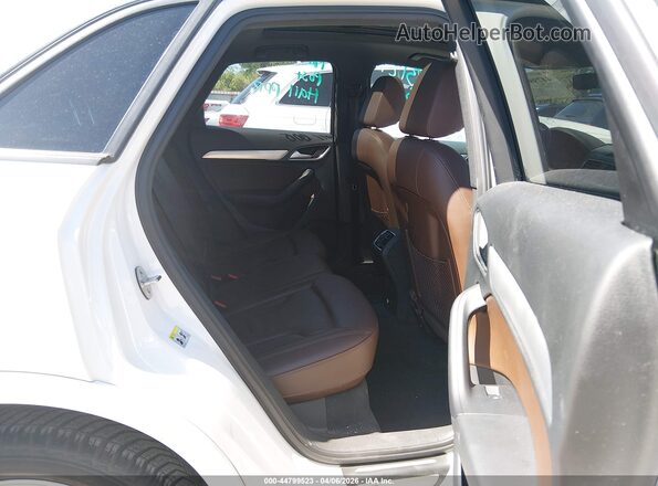WA1BCCFS3JR001399 2018 AUDI Q3 Белый Вид наклейки с VIN-кодом
