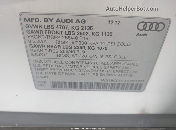 WA1BCCFS7JR021977 2018 AUDI Q3 White Engine compartment view
