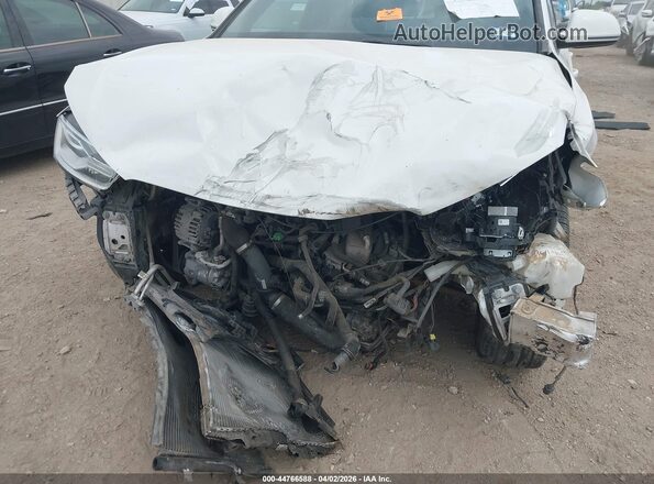 WA1BCCFS8JR012124 2018 AUDI Q3 White Vista frontal
