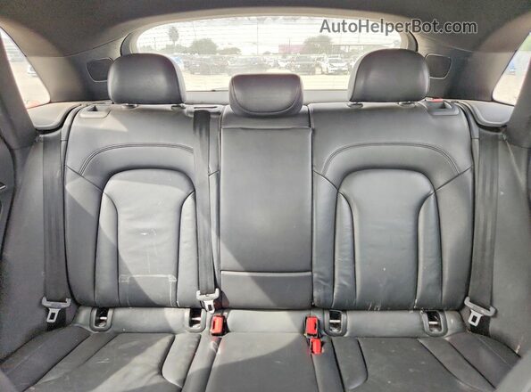 WA1BFCFS3GR011026 2016 AUDI Q3 White Vista de los asientos traseros