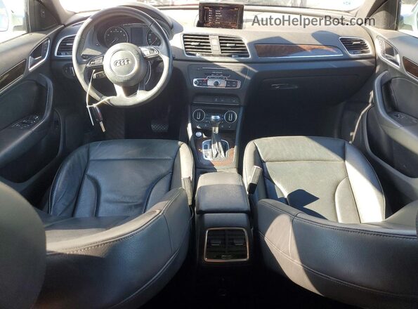 WA1BFCFSXGR011394 2016 AUDI Q3 White Vista del salpicadero