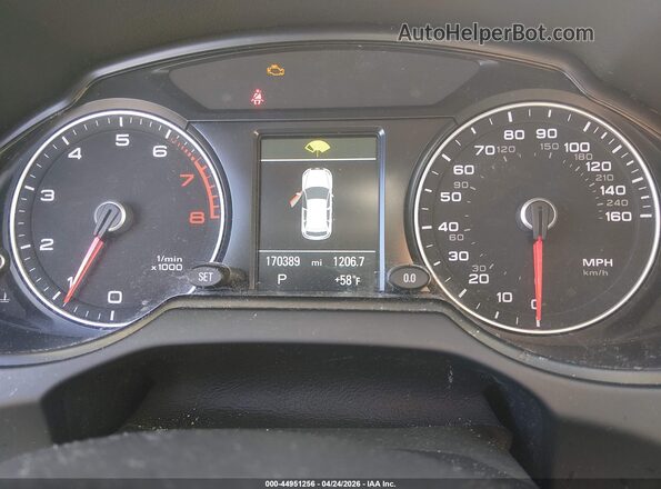 WA1C2AFP8HA096932 2017 AUDI Q5 Black Հետևի նստատեղերի տեսք