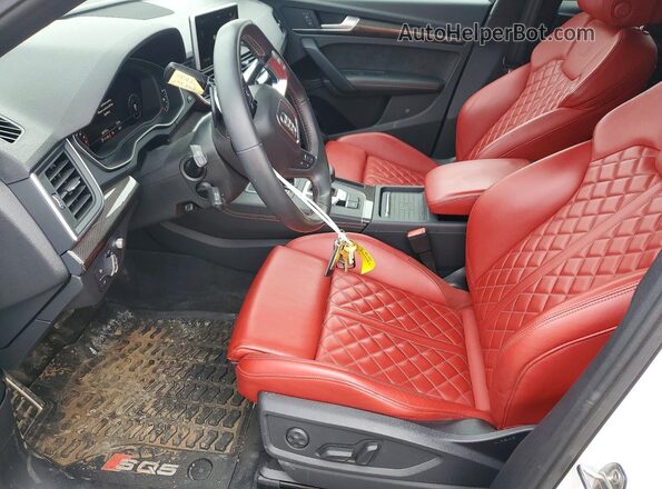 WA1C4AFY0K2004376 2019 AUDI SQ5 Белый Вид салона спереди