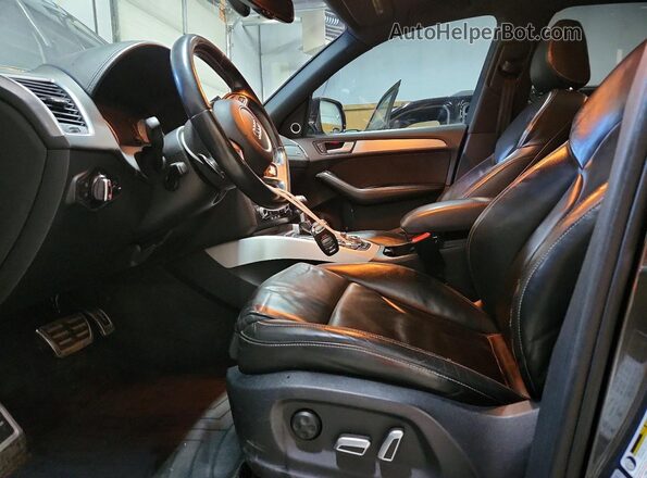 WA1CCAFP1HA006520 2017 AUDI SQ5 Charcoal Widok wnętrza z przodu