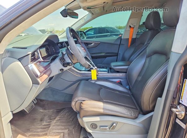 WA1CVAF17KD008347 2019 AUDI Q8 Черный Вид салона спереди