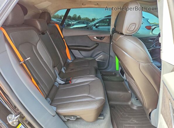 WA1CVAF17KD008347 2019 AUDI Q8 Черный Вид задней части салона