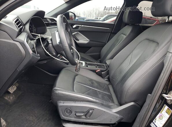 WA1DECF30L1117575 2020 AUDI Q3 Black Widok wnętrza z przodu