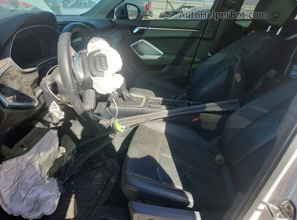 WA1DECF30L1123747 2020 AUDI Q3 White Widok wnętrza z przodu