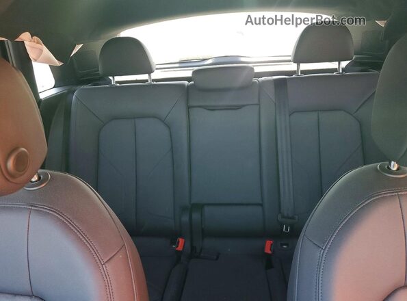 WA1DECF30S1001355 2025 AUDI Q3 Синий Вид задних сидений