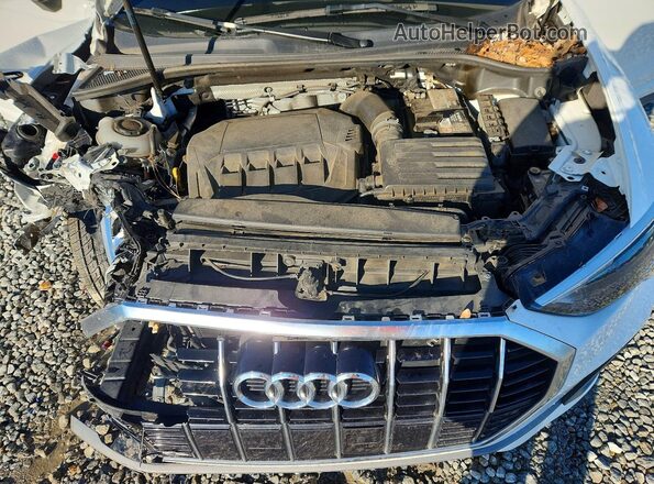 WA1DECF31L1008008 2020 AUDI Q3 White Vista interior trasera