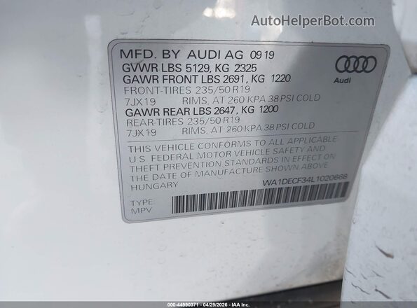 WA1DECF34L1020668 2020 AUDI Q3 White Vista del compartimento del motor