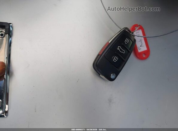 WA1DECF34L1020668 2020 AUDI Q3 White Vista del salpicadero