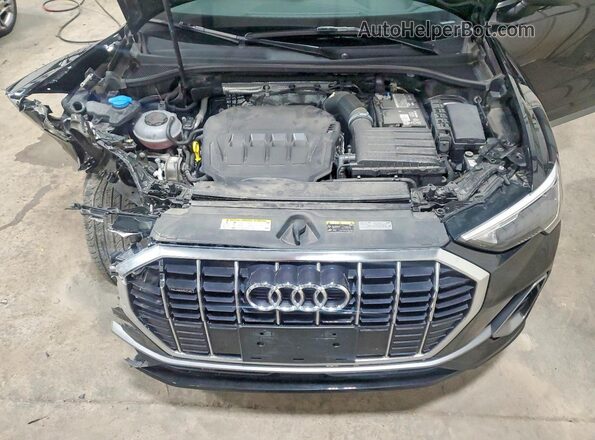 WA1DECF35L1012868 2020 AUDI Q3 Black Widok komory silnika