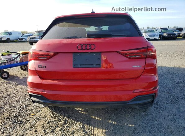 WA1DECF36N1040004 2022 AUDI Q3 Red Widok z tyłu