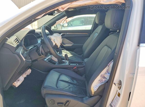 WA1DECF3XS1019765 2025 AUDI Q3 White Widok wnętrza z przodu