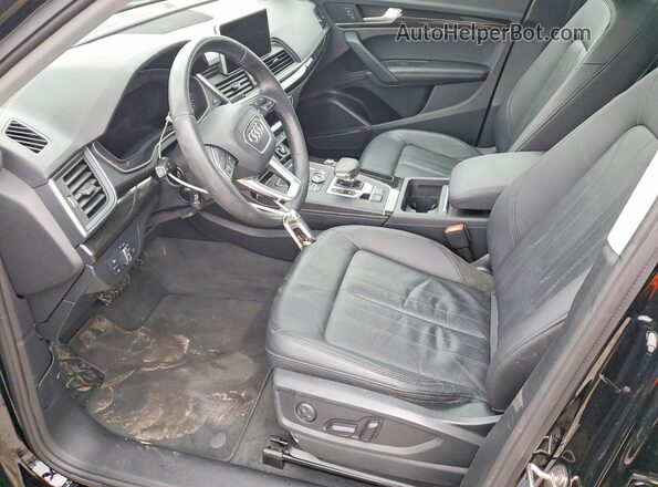 WA1E2AFY7L2068124 2020 AUDI Q5 Черный Вид салона спереди