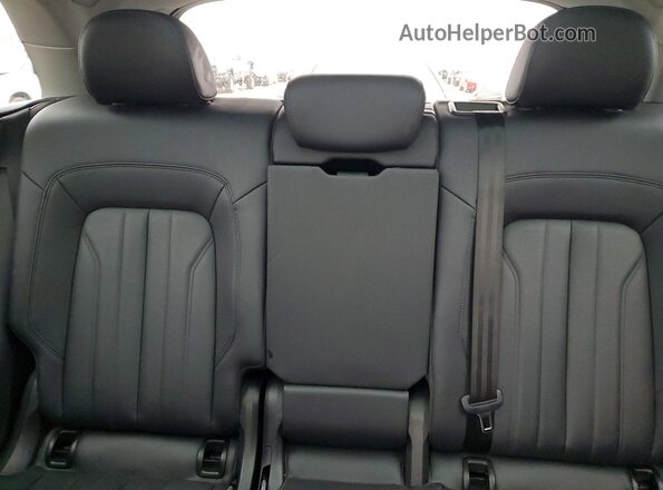 WA1E2AFY7L2068124 2020 AUDI Q5 Черный Вид задних сидений