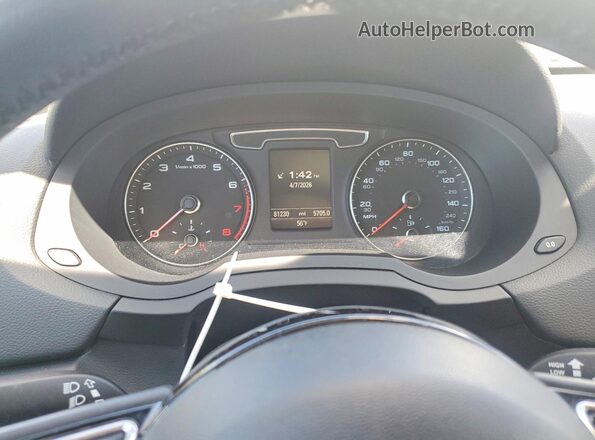 WA1ECCFS0HR008172 2017 AUDI Q3 White ხელსაწყოთა პანელის ხედი