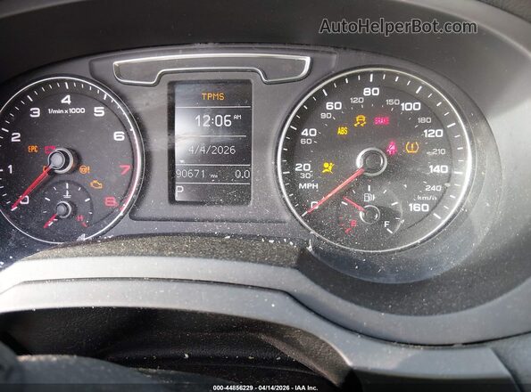 WA1ECCFS3JR026543 2018 AUDI Q3 White Widok tylnych siedzeń