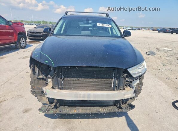 WA1ECCFS7HR009206 2017 AUDI Q3 Black Widok z przodu