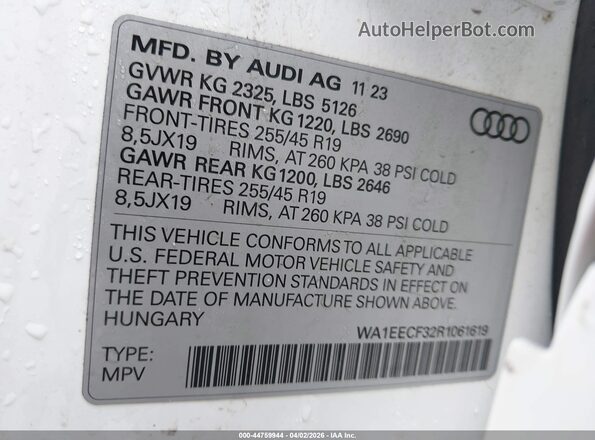 WA1EECF32R1061619 2024 AUDI Q3 Белый Вид подкапотного пространства