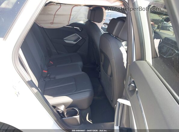 WA1EECF36M1064676 2021 AUDI Q3 White Vista de la etiqueta del VIN