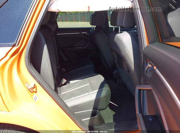 WA1EECF37R1052401 2024 AUDI Q3 Orange VIN კოდის სტიკერის ხედი