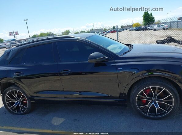 WA1EVAF13KD018382 2019 AUDI Q8 Черный Вид задней части салона