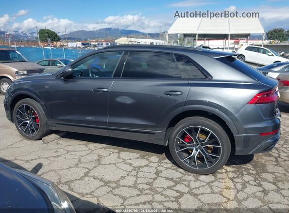 WA1EVAF16KD041073 2019 AUDI Q8 Gray Widok wnętrza z tyłu