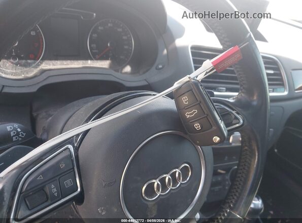 WA1FCCFS0HR006751 2017 AUDI Q3 Silver Vista del salpicadero
